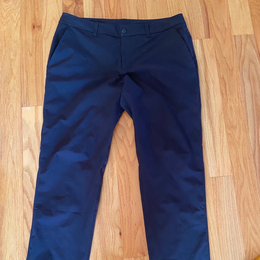 Lululemon size 36/32 men’s black pants